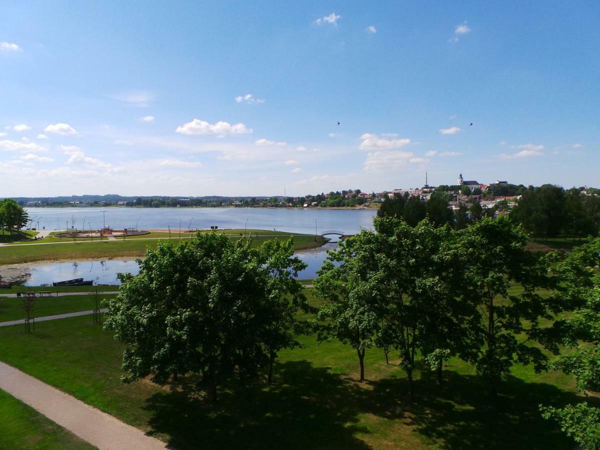 Cozy Apartment With A Wonderful Lake View Telsiai Exterior photo