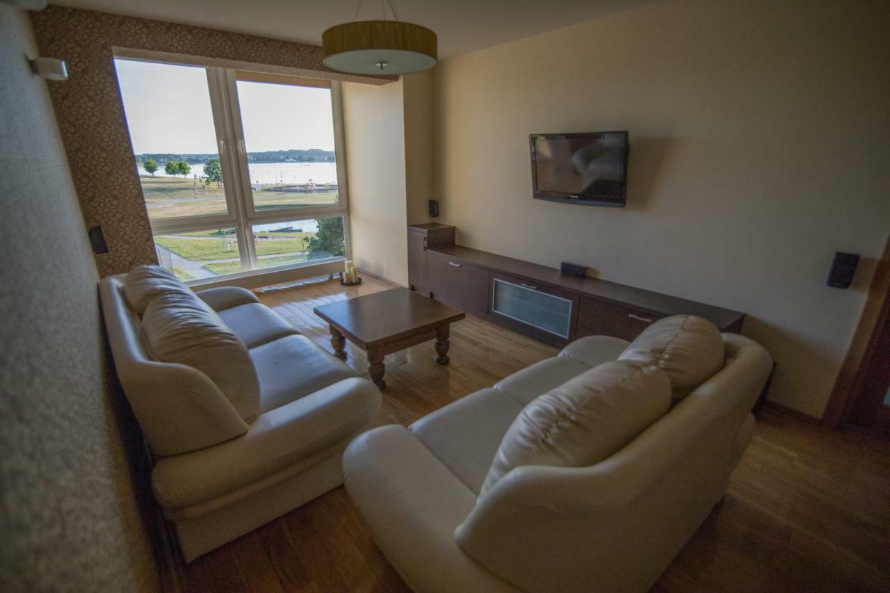 Cozy Apartment With A Wonderful Lake View Telsiai Exterior photo