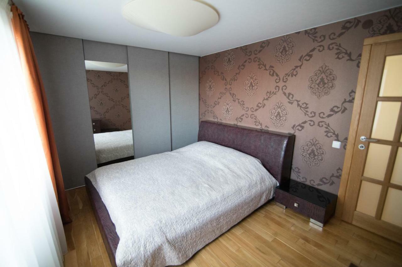 Cozy Apartment With A Wonderful Lake View Telsiai Exterior photo