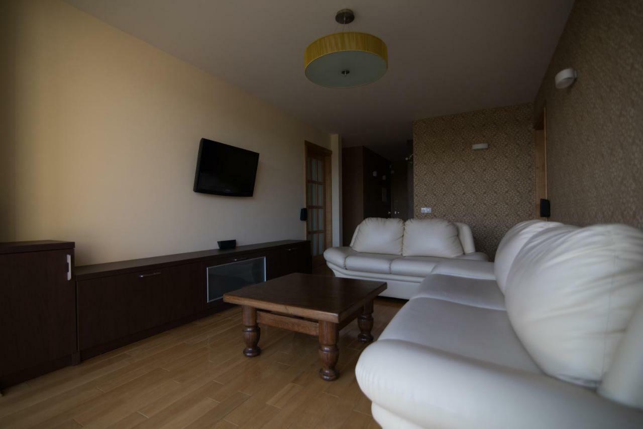 Cozy Apartment With A Wonderful Lake View Telsiai Exterior photo
